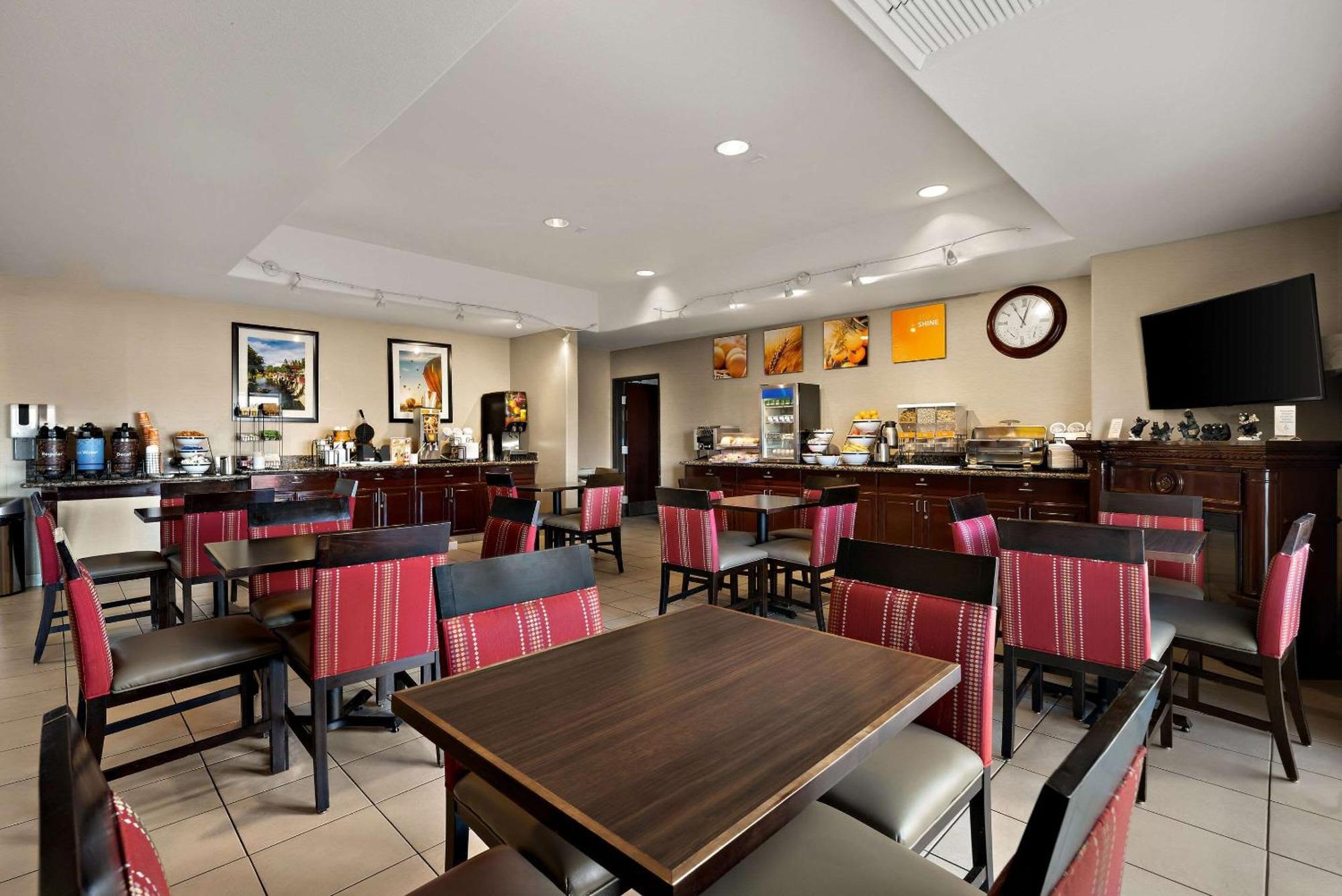 Comfort Inn & Suites Airport Convention Center Reno Zewnętrze zdjęcie