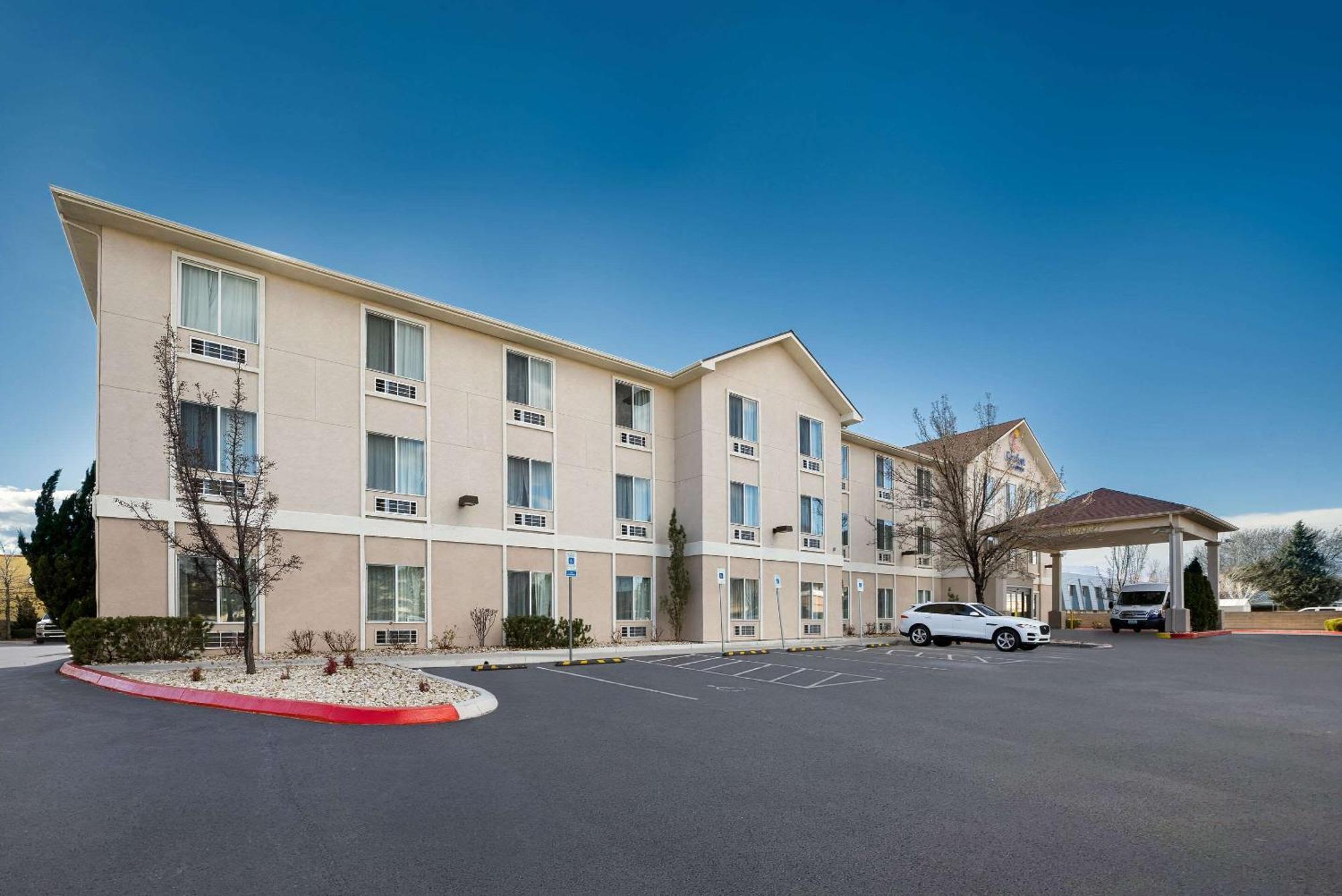 Comfort Inn & Suites Airport Convention Center Reno Zewnętrze zdjęcie